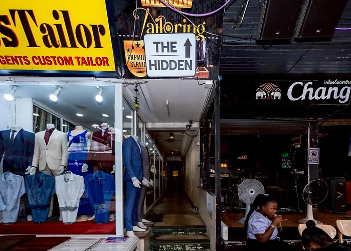 Hidden Khaosan ฮิดเด้น ตรอกข้าวสาร Bangkok